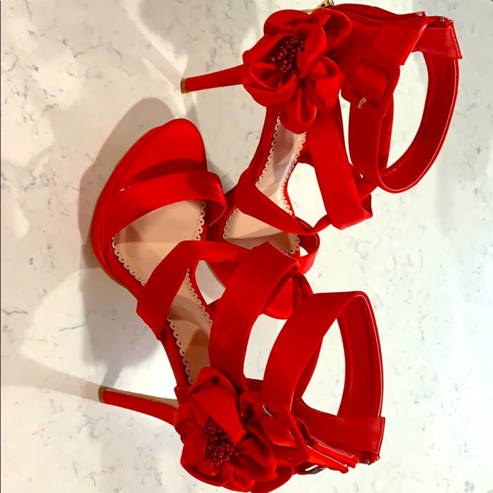 Shoe dazzle red satin heels